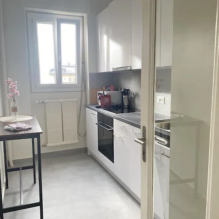 Apartment Cozy Close To Center And Train Station